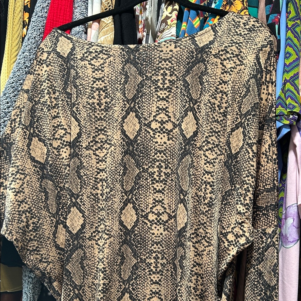 Cherish Snake Print Top - Black and Tan